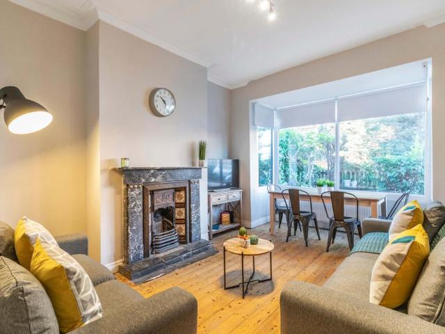 Newport Gardens, Leeds LS6 6 bed house to rent £3,770 pcm £870 pw