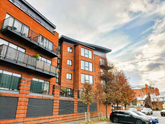 Newport House, Newport Street, Worcester WR1, 2 bed flat to rent, £975 pcm | PrimeLocation