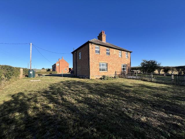 Newport Pagnell Road, Stagsden, Bedford, Bedfordshire. MK43, 3 bed property to rent, £1,500 pcm | PrimeLocation