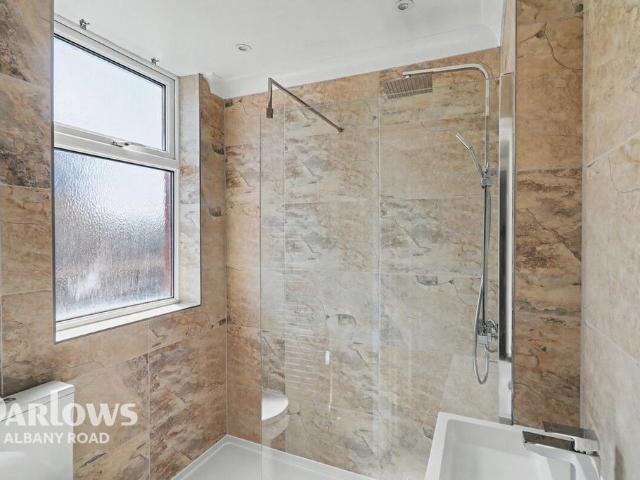 Newport Road, Cardiff 2 bed apartment to rent £1,000 pcm £231 pw