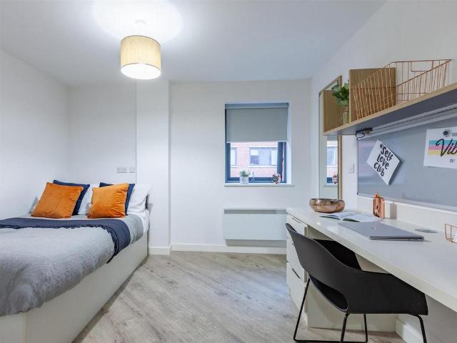 Newport Road, Cardiff CF24 Studio to rent £932 pcm £215 pw