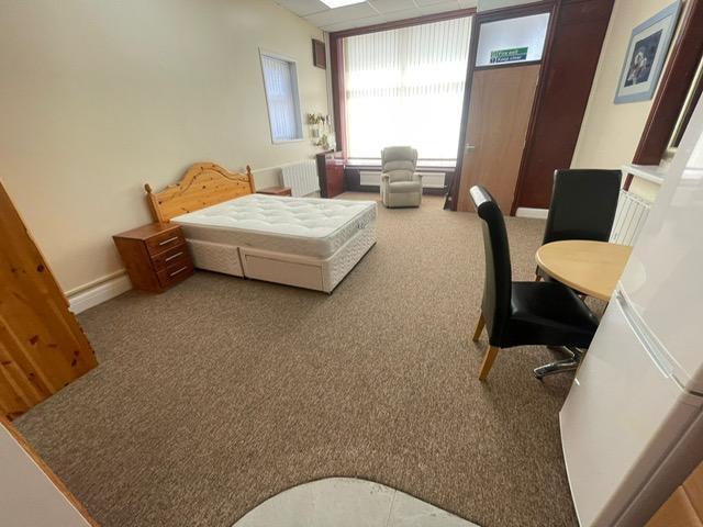Newport Road, CARDIFF Studio to rent £800 pcm £185 pw
