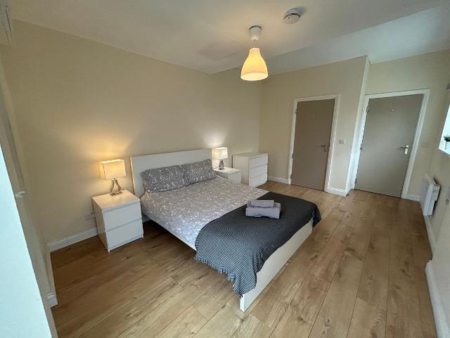 Newport Road CF243At CF24, 1 bed flat to rent, £1,100 pcm | PrimeLocation