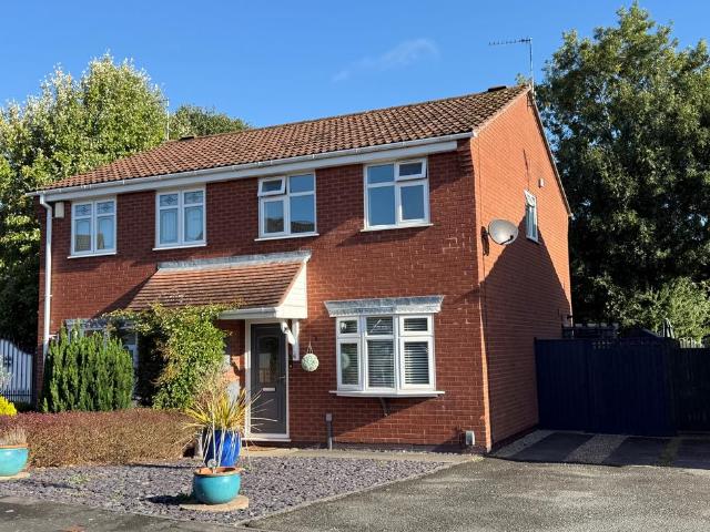 Newquay Close, Hinckley 3 bed semi detached house to rent £1,300 pcm £300 pw