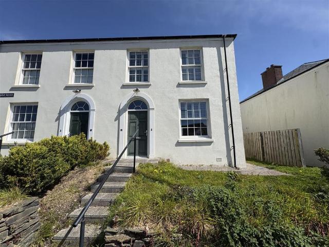 Newquay Road, Truro 2 bed semi detached house to rent £1,300 pcm £300 pw
