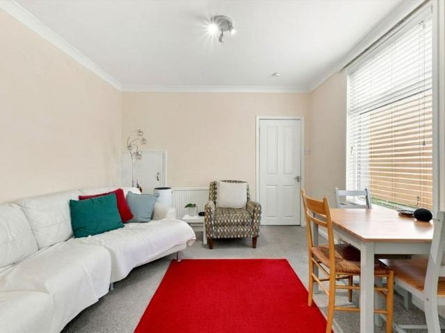 Newry Road, TW1, London