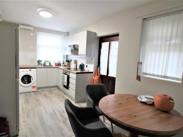 Newsham Road, Lancaster LA1 4 bed private hall to rent £693 pcm £160 pw