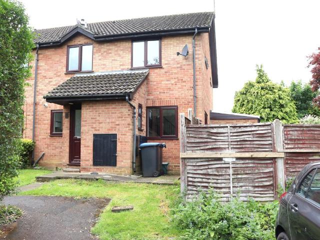 Newsham Road, Woking GU21, 2 bed end terrace house to rent, £1,500 pcm | PrimeLocation