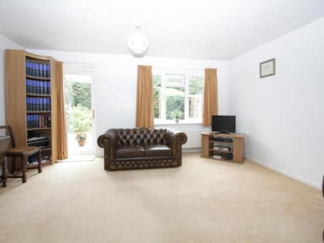 Newsham Road, Woking 3 bedrooms Property for lettings Seymours