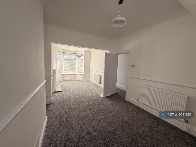 Newstead St, Hull, HU5 3 bed terraced house to rent £825 pcm £190 pw