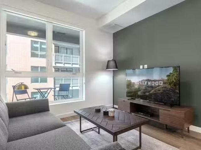 Next on Lex, 401 N Orange St, Downtown 1 Bedroom 1 Bath