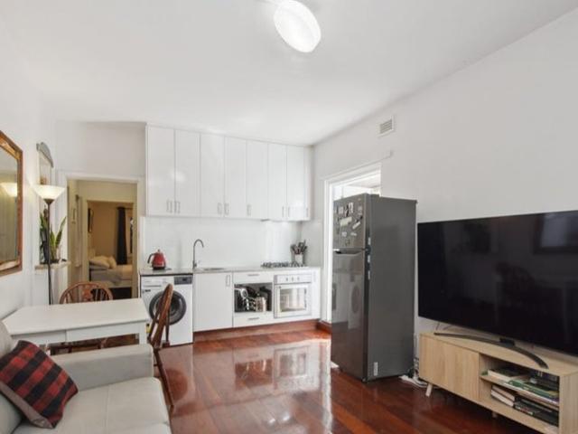 Next to River! Top Locale. River View! Ultra convenient life style!