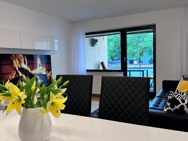 Next to the subway, fully furnished 3 room apartment – ​​temporary housing in Milbertshofen