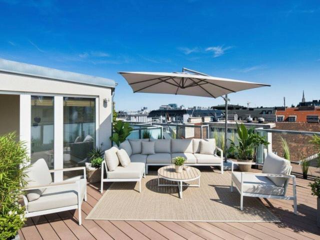 Next to 1st District I VIT VIENNA Penthouse with 3 terraces between Ringstrasse and Votivpark