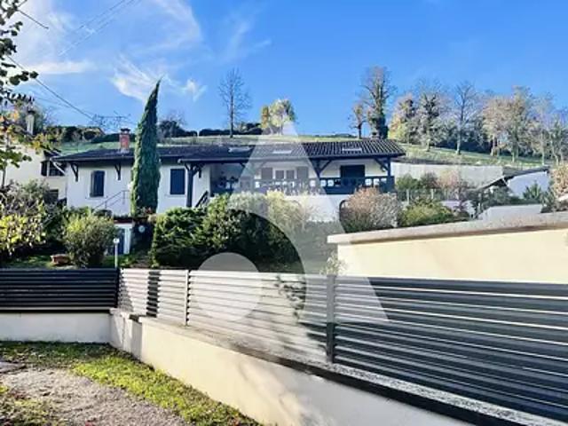 Neyron 01700 Achat / Vente maison 7 pièces t7 piscine terrasse