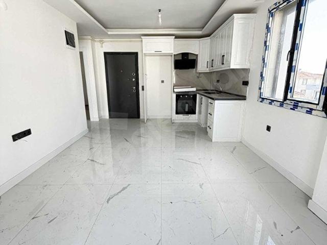 NEZİH BÖLGEDE Y. ISITMALI UYGUN FİYATLI ARA KAT 2+1 DAİRE!