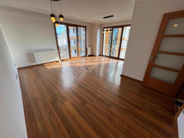 Nezih Konakları'nda Masrafsız, Havuzlu & Güvenlikli Kiralık 2+1