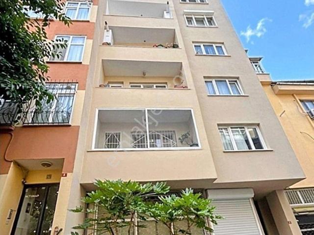 Nişantaşı Akkirman Sokak Başında Valikonağı Cd. Yakını Kiralık Daire
