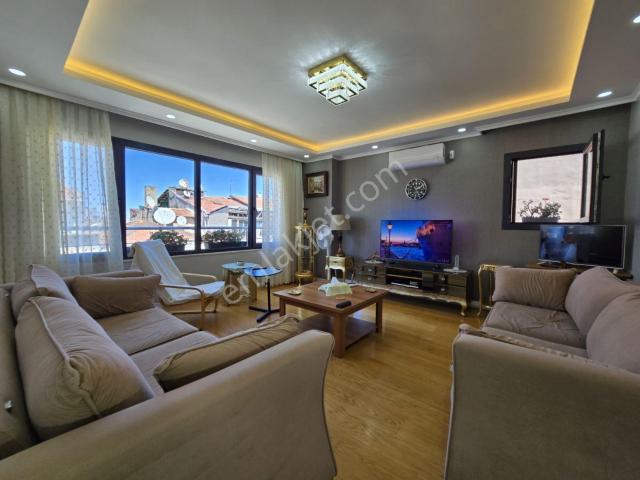 Nişantaşı Rumeli Cadde'de Asansörlü 70 M² Lüks 1+1 Ful Eşyalı
