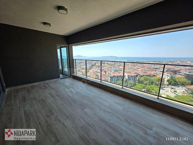 NİDAPARK GAYRİMENKUL'DEN ADALAR VE DENİZ MANZARALI TERASLI 4+1