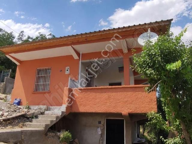 Niğde Çamardı Yaylasında 5238 M2 Arsa İçinde Yayla Evi