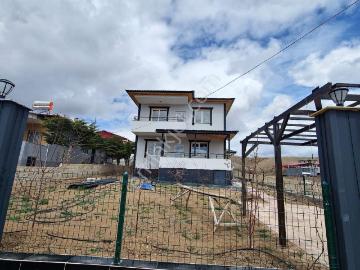 Niğde Çamardı Da Satılık 2 Katlı Villa