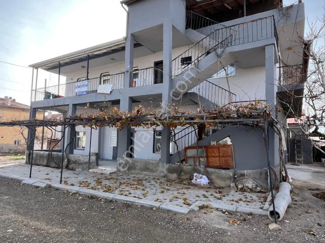 Niğde Bor Kemerhisar 2.5 Doğalgazlı Ev