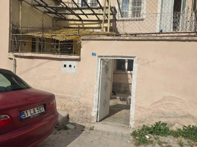 Niğde Bor Harım Mahallesinde Satılık 2 Katlı Müstakil Ev