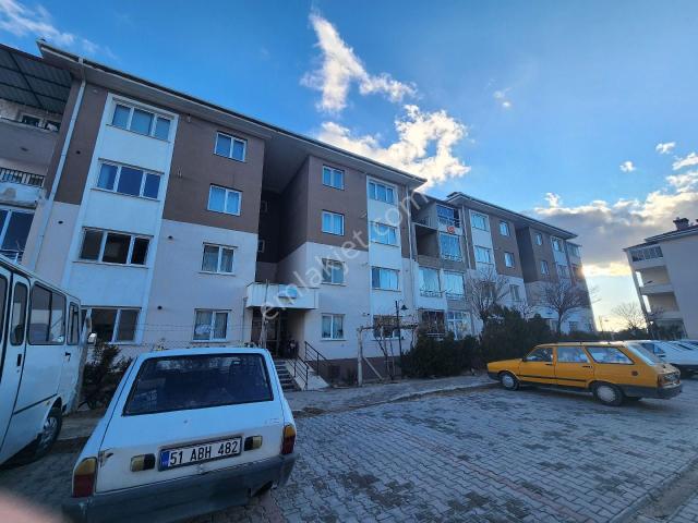 Niğde Bor İftiyan Tokide Satılık 2+1 2.kat Daire
