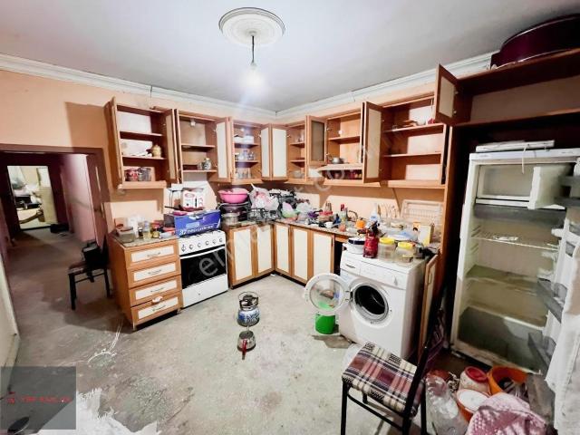 Niğde Merkez Dışarı Cami Karşısı 2+1 Satılık Daire