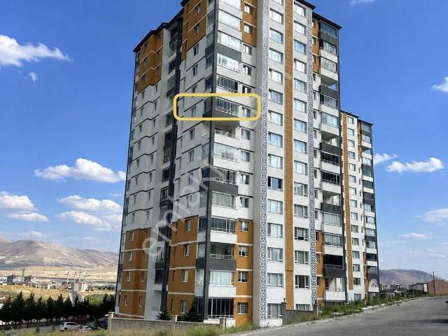 Niğde Merkez Ebrar Sitesinde Satılık 3+1 Daire