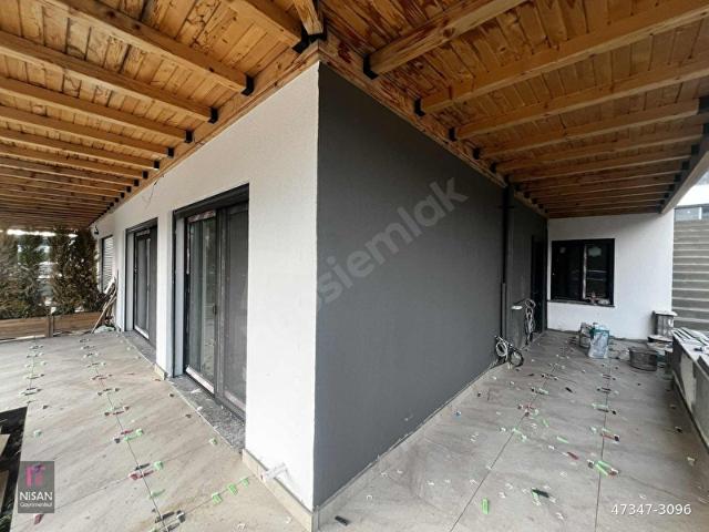 NİSAN GAYRİMENKUL I Satılık Villa Koru Sitesi Bahçeli 2+1