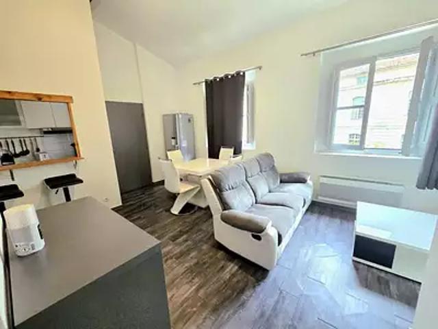 Nîmes 30000 Location appartement 2 pièces t2