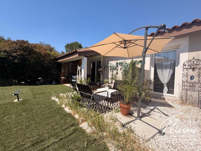 NIMES VACQUEROLLES MAISON LOUÉ T3 75 M2 TERRASSE JARDIN PARKINGS