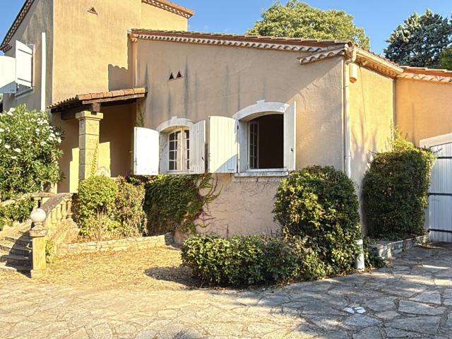 Nîmes: villa avec charme
