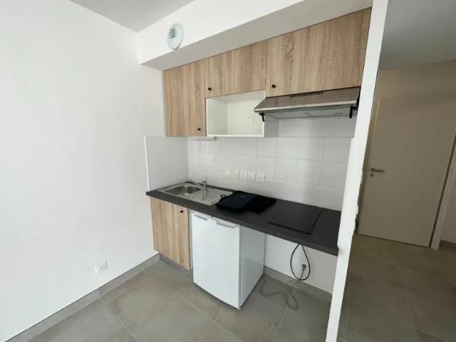 Nîmes Appartement 1 pièce 35 m²