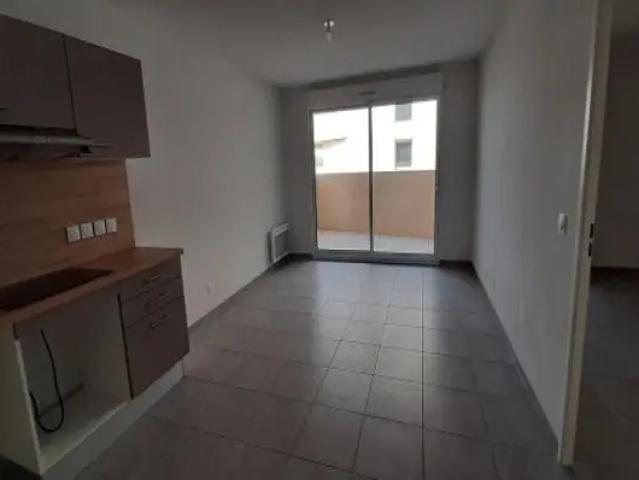nimes – appartement 2 pièces – 41.00m² – réf:9256
