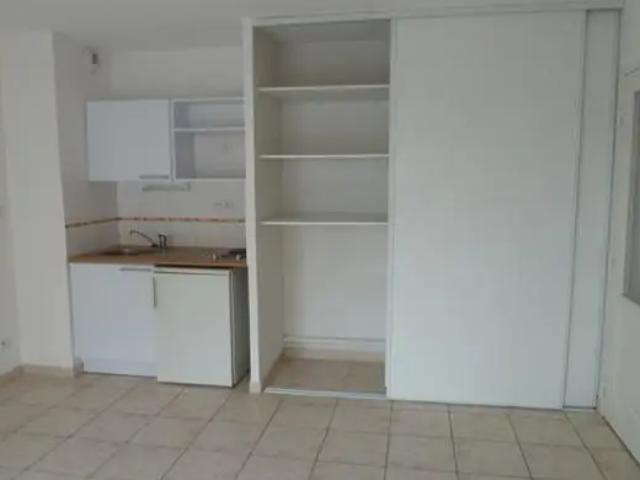 nimes – appartement 2 pièces – 36.90m² – réf:7044