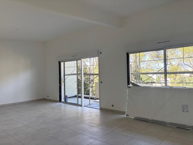Nîmes Appartement type 4 pièces de standing avec terrasse 126m² Nîmes