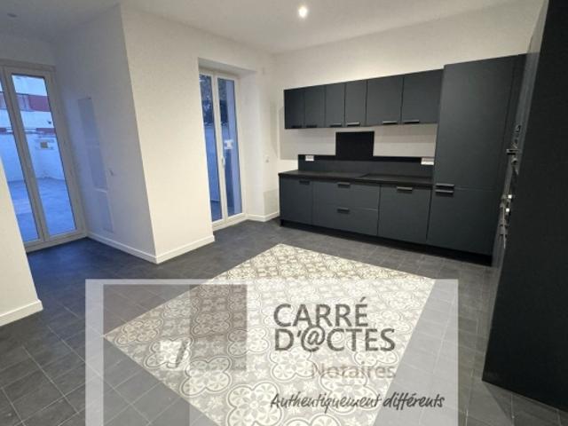 NÎMES, appartement à vendre, 5 pièces, 153 m²