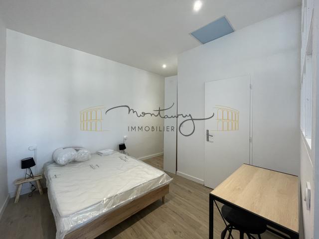 NIMES APPARTEMENT P2 ENTIEREMENT RENOVE LOUE MEUBLE