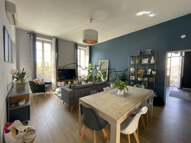 NIMES AVENUE CARNOT NOTRE DAME SPLENDIDE T5 AVEC BALCON LOUE MEUBLE