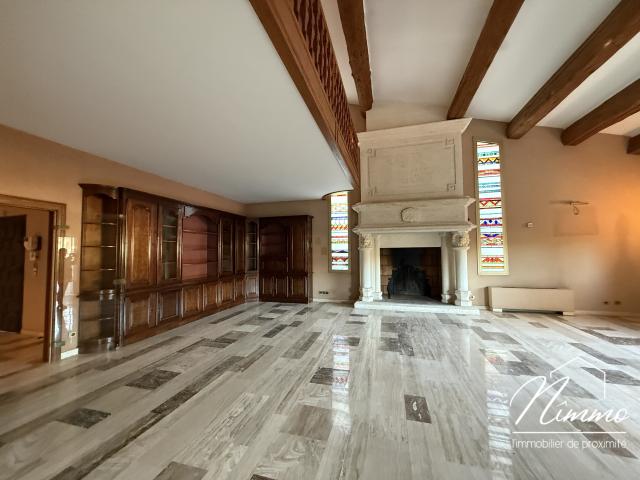 NIMES CAMPLANIER VILLA T9 JARDIN DOUBLE GARAGE
