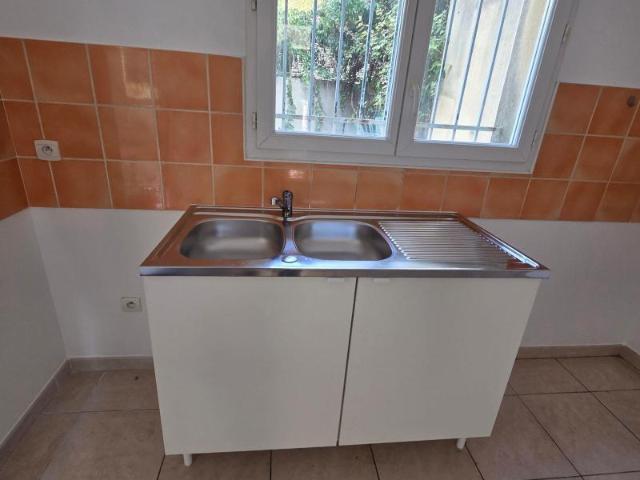 NIMES Location villa T4 de 80m² sis 406 rue des Cottages