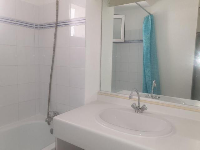 NIMES LYCEE PHILIPPE LAMOUR/MAS DE VILLE GRAND STUDIO 29.66 M² AVEC MEZZANINE