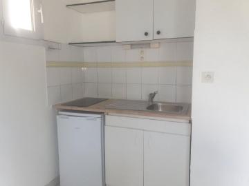 NIMES LYCEE PHILIPPE LAMOUR/MAS DE VILLE GRAND STUDIO 29.66 M² AVEC MEZZANINE