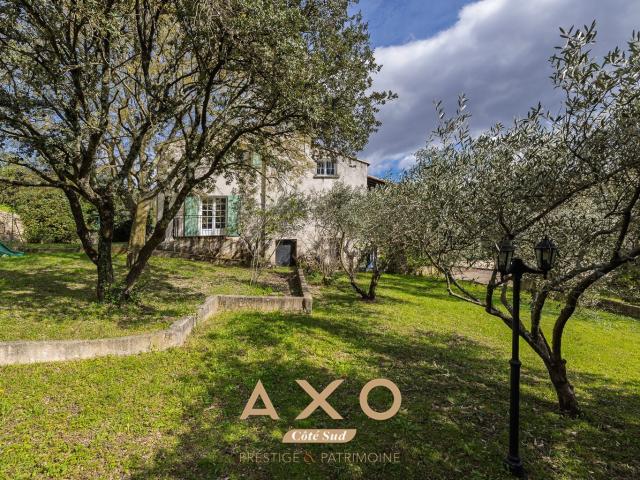 Nîmes Maison De Caractère 7 Pièces 240 M² Mazet Piscine Terr. 240m² Nîmes