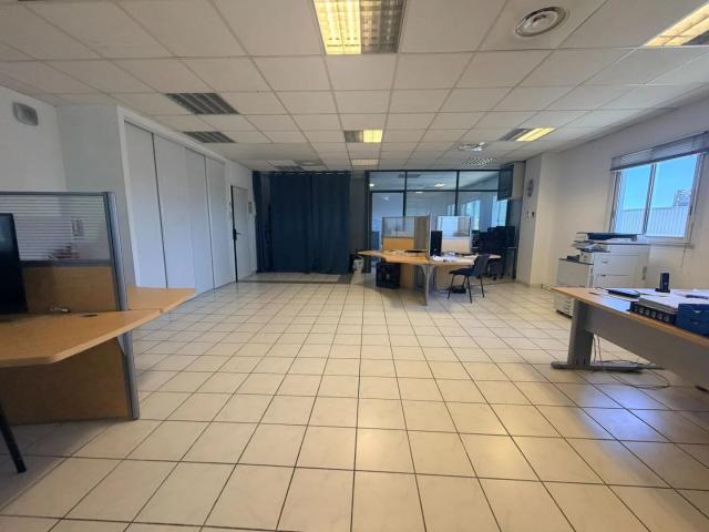 Nîmes ouest: Bureau à vendre