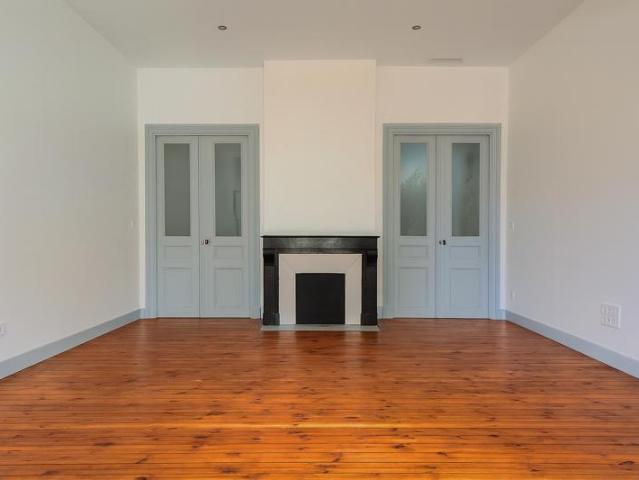 Nîmes Quartier Carnot: Superbe appartement P4 entièrement