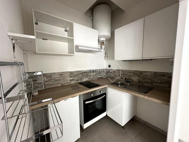 Nimes quartier Hoch Sernam Studio avec climatisation